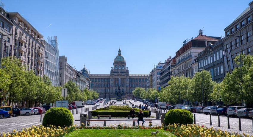 GSTPRDR 3 _C_Frankenland Wenzelplatz Prag - Prag und Dresden